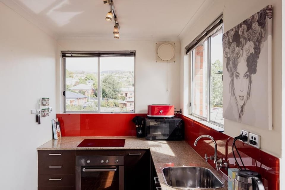 Valley View 6 Apartment in Tasmania