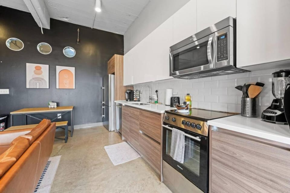 Downtown Dallas Stay with Pool, Theater & Game Room Apartment in Dallas