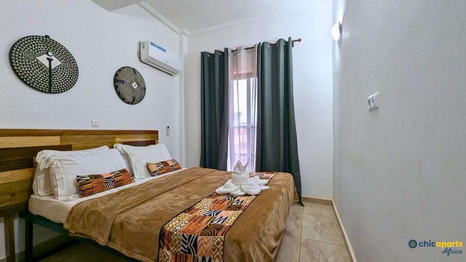 Photo of the whole room, Bedroom, air conditioner