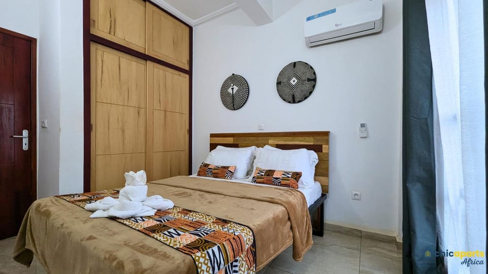 Bedroom, air conditioner
