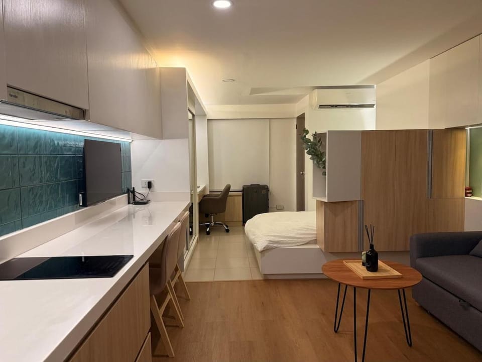Cloudy studio type flat in Mandaue city Apartment in Lapu-Lapu City