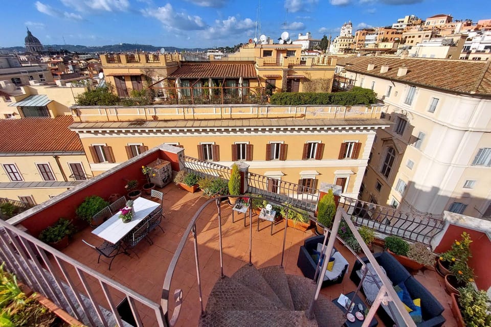 Spagna Penthouse Apartment in Rome