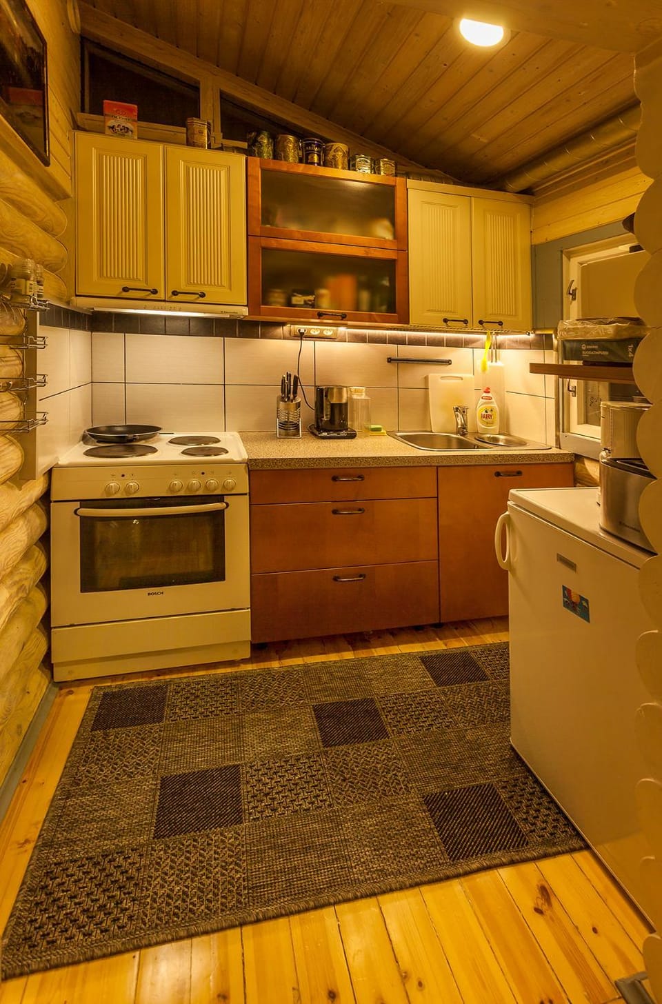 Kitchen or kitchenette, oven, stove