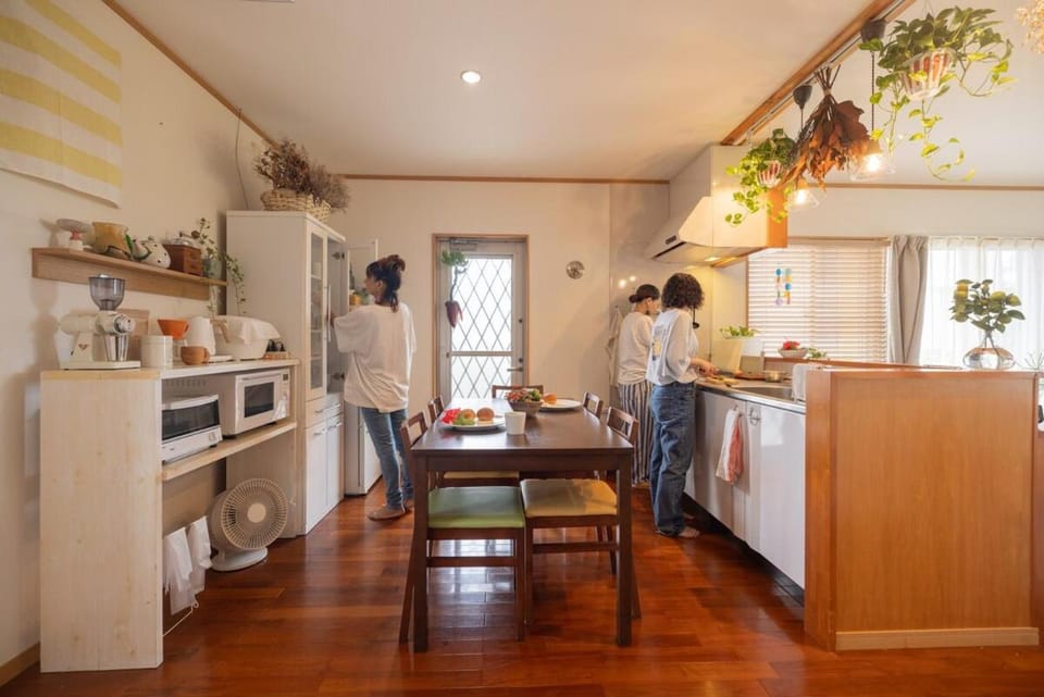 海まで車で5分 庭付きBBQ可一棟貸切 駐車場2台 最大4名 Temaka Hills House in Okinawa Prefecture