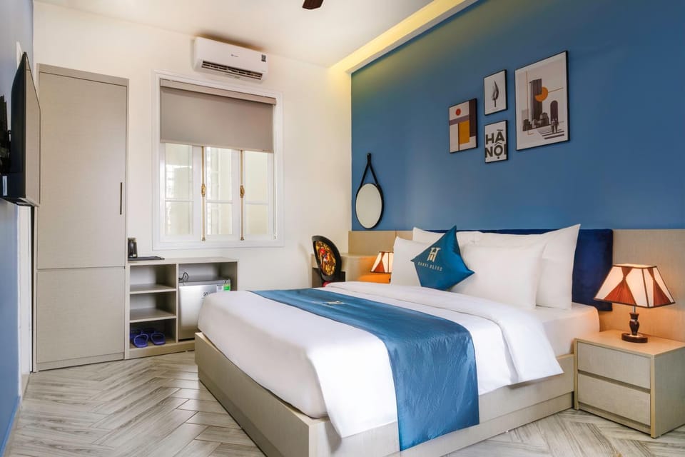 Bed, Bedroom, air conditioner