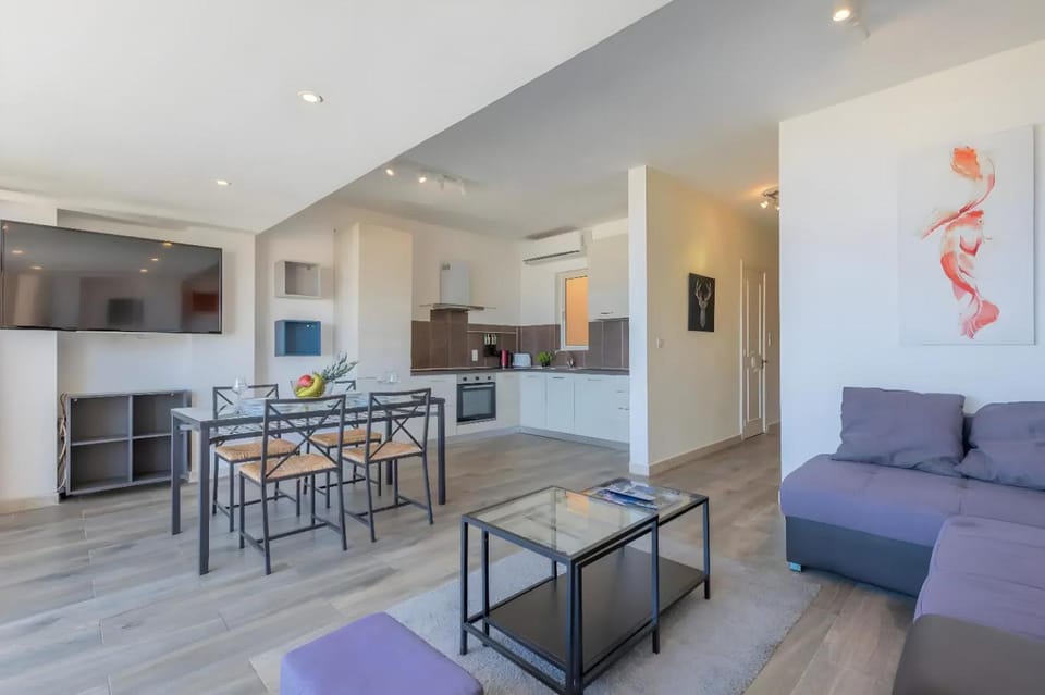 Kitchen or kitchenette, Living room, Dining area, dishwasher, kitchen