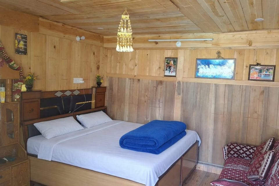 divine home stay House in Uttarakhand
