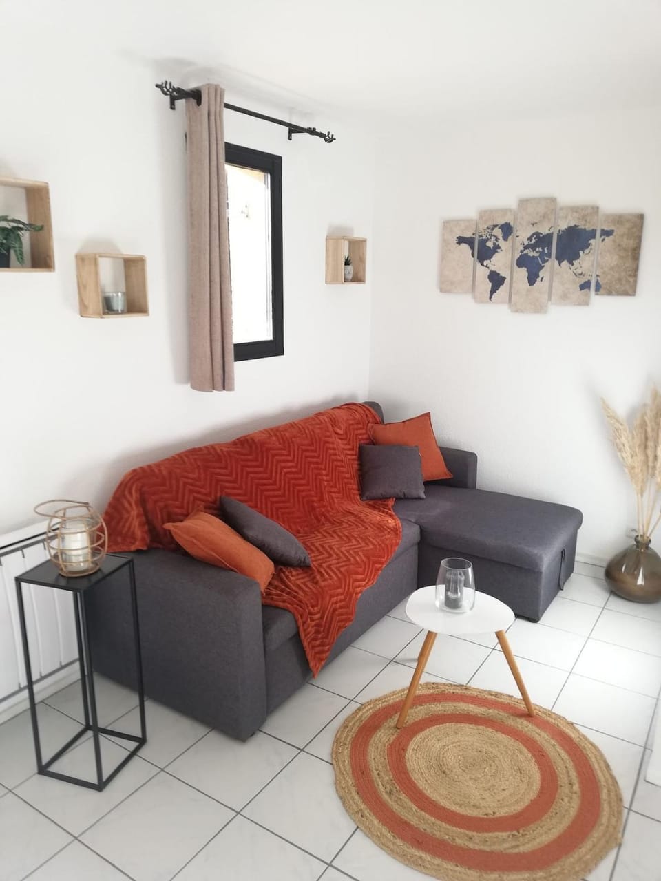 Appartement avec jardin à 50 m de la plage et 2 vélos inclus Apartment in Normandy
