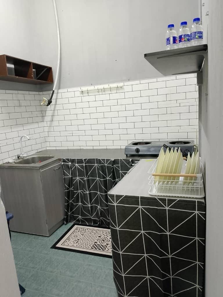 Tipika Guest House - di Pasir Pekan sempadan 3 Daerah KB, Pasir Mas & Tumpat House in Malaysia