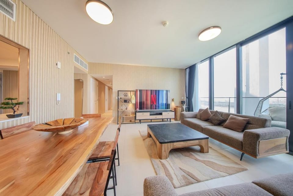 3BR Amazing Penthouse of Aljada in Misk 2 - Skyline views - 3WC - Maid washroom Apartment in Al Sharjah