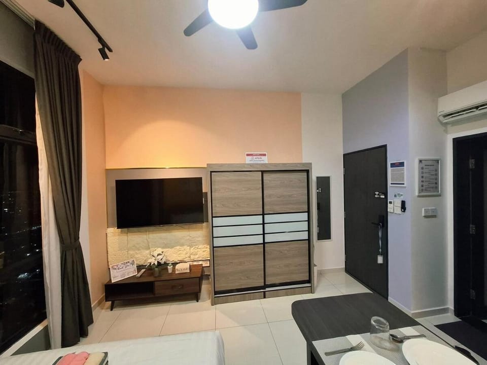 SpaceResidency CompactCleanCozy 3paxMax FreeParking Apartment in Johor Bahru