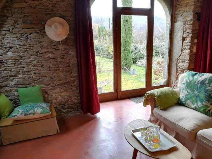 La Grange, historisch 17e eeuws natuurhuisje voor 2 personen House in Occitanie