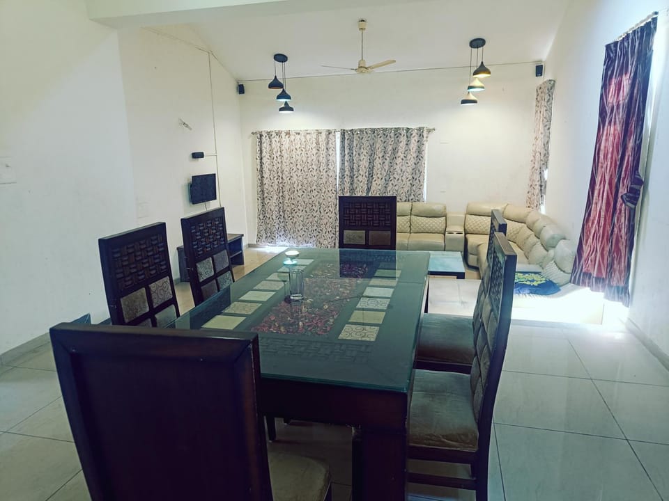 Nature lake view farmhouse & camping Villa in Maharashtra