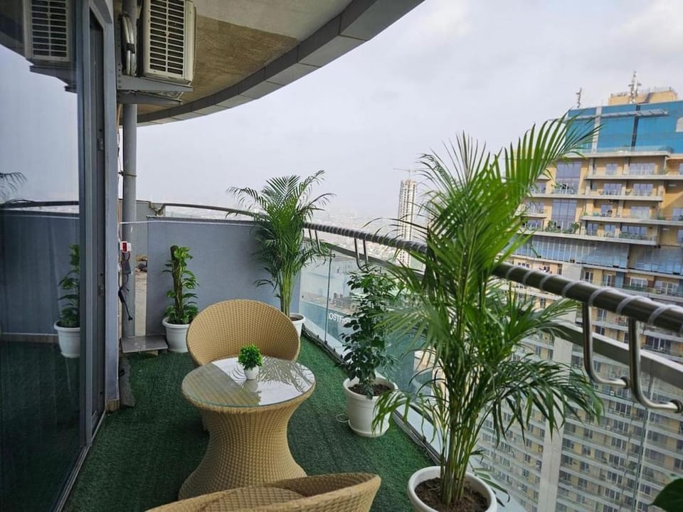 Hidden gem by Luxury Loft 39th floor Apartment in Noida