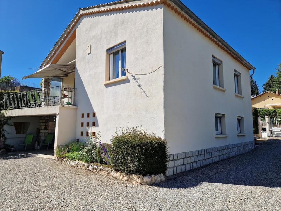 Charmante Maison de Vacances House in Gréoux-les-Bains