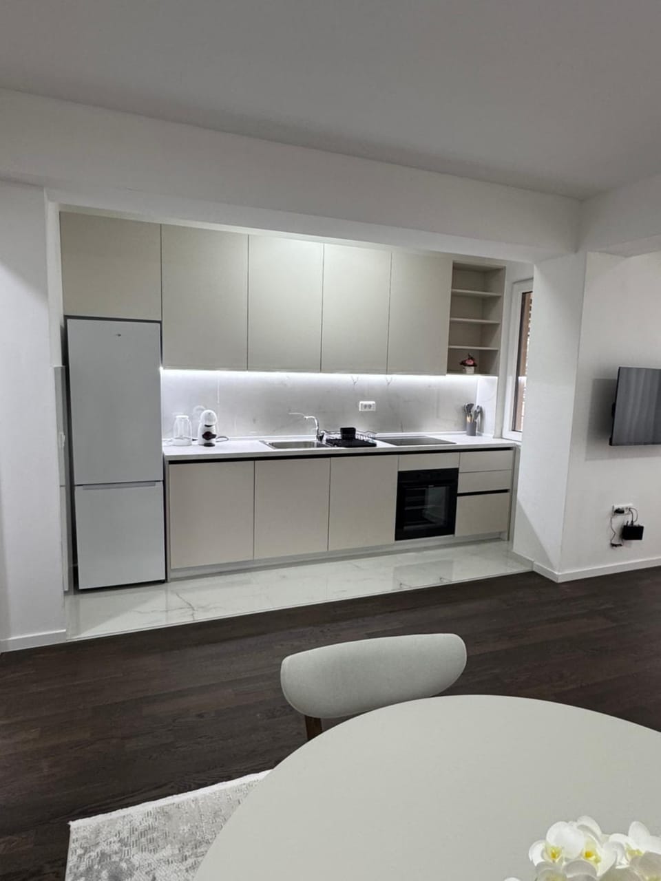 Soft Center Apartment - River View - Free parking Apartment in Skopje