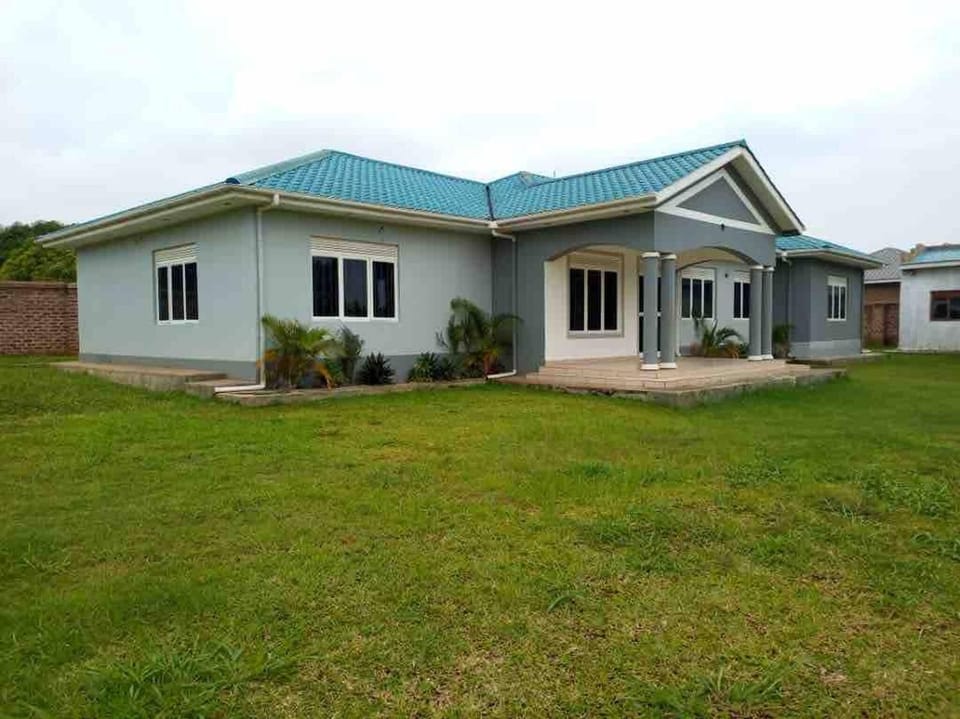 Kareber Deluxe - Gulu House in Uganda