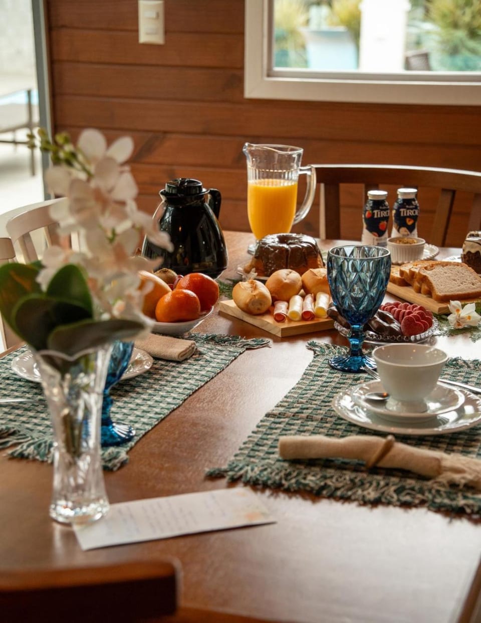 Food and drinks, Food, Breakfast, Continental breakfast, Lunch, Dinner, Drinks