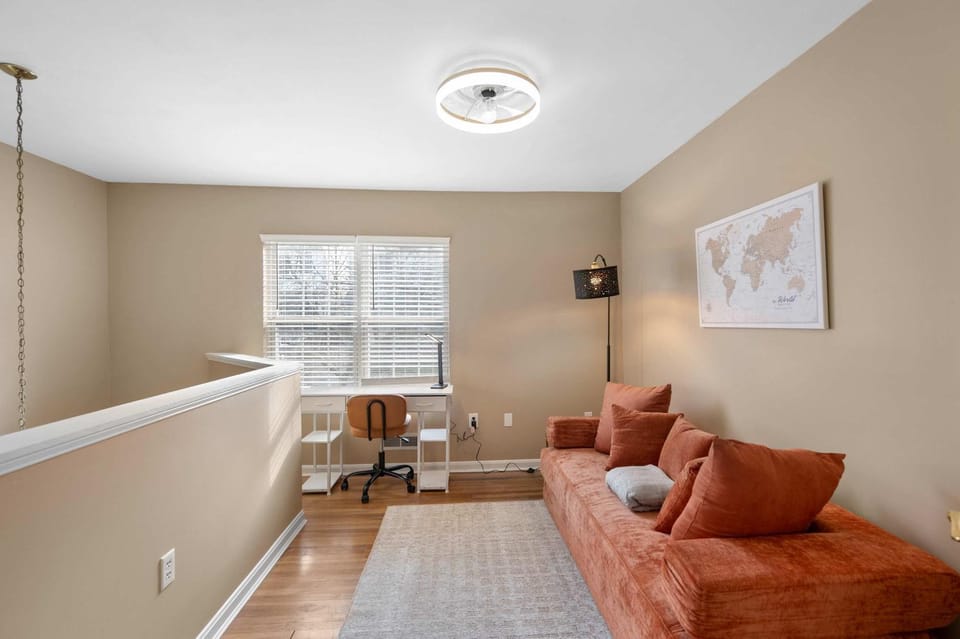 Tusculum Hilltop Haven For 8 House in Cincinnati