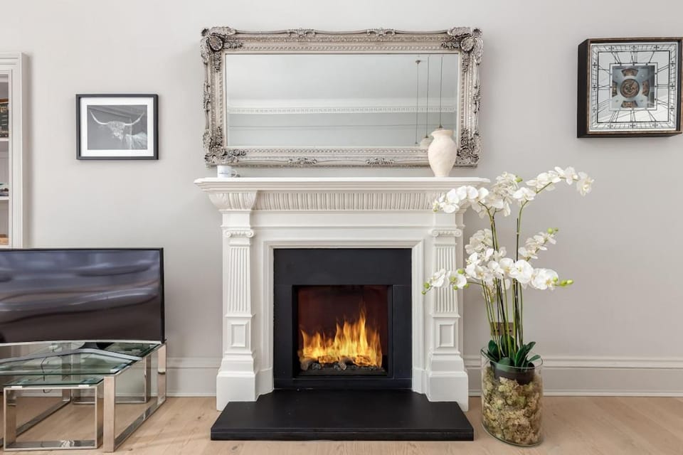 Victorian Apartment - city centre - free car space Apartment in Edinburgh