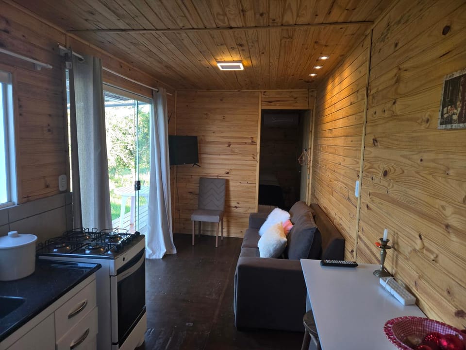 Casa Container Rosa Villa in Uruguay