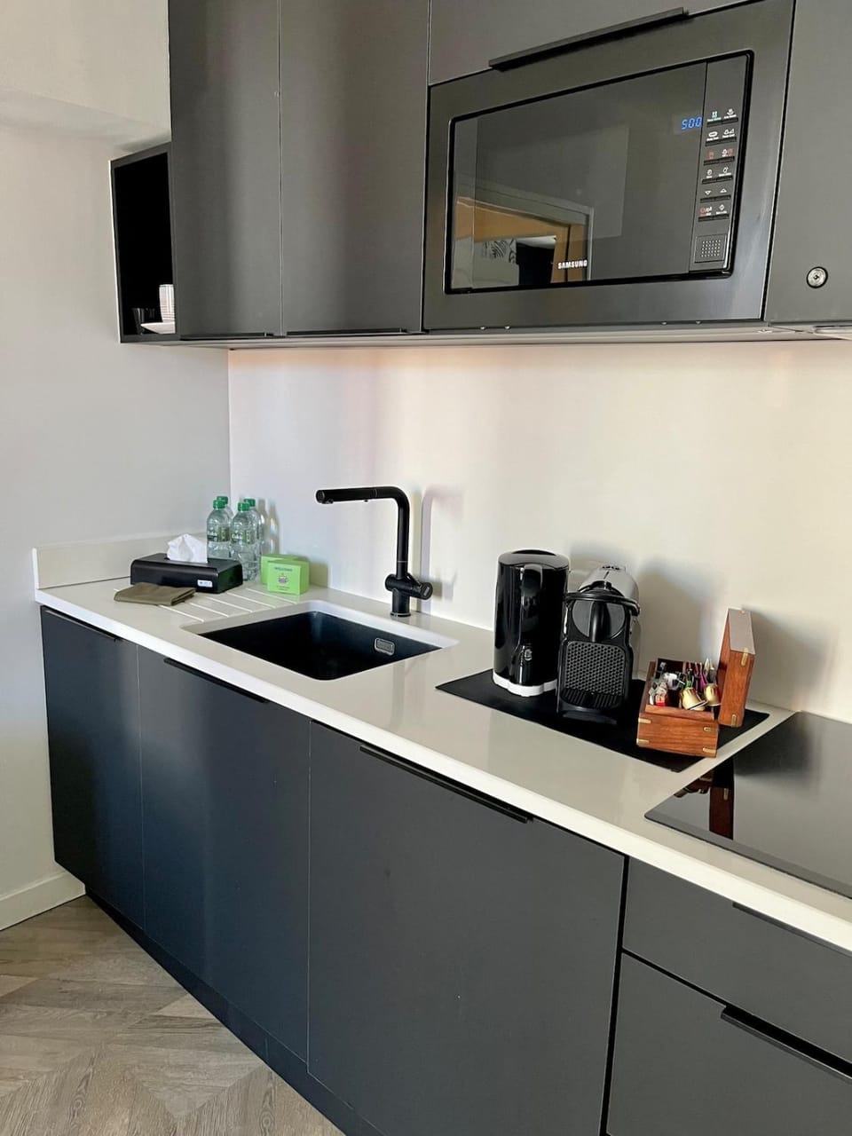 Coffee/tea facilities, Kitchen or kitchenette