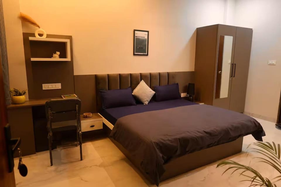 Bed, Photo of the whole room, Bedroom