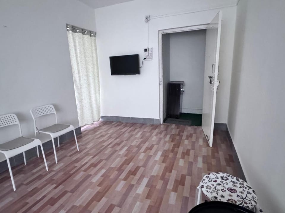 Living room, Entertainment