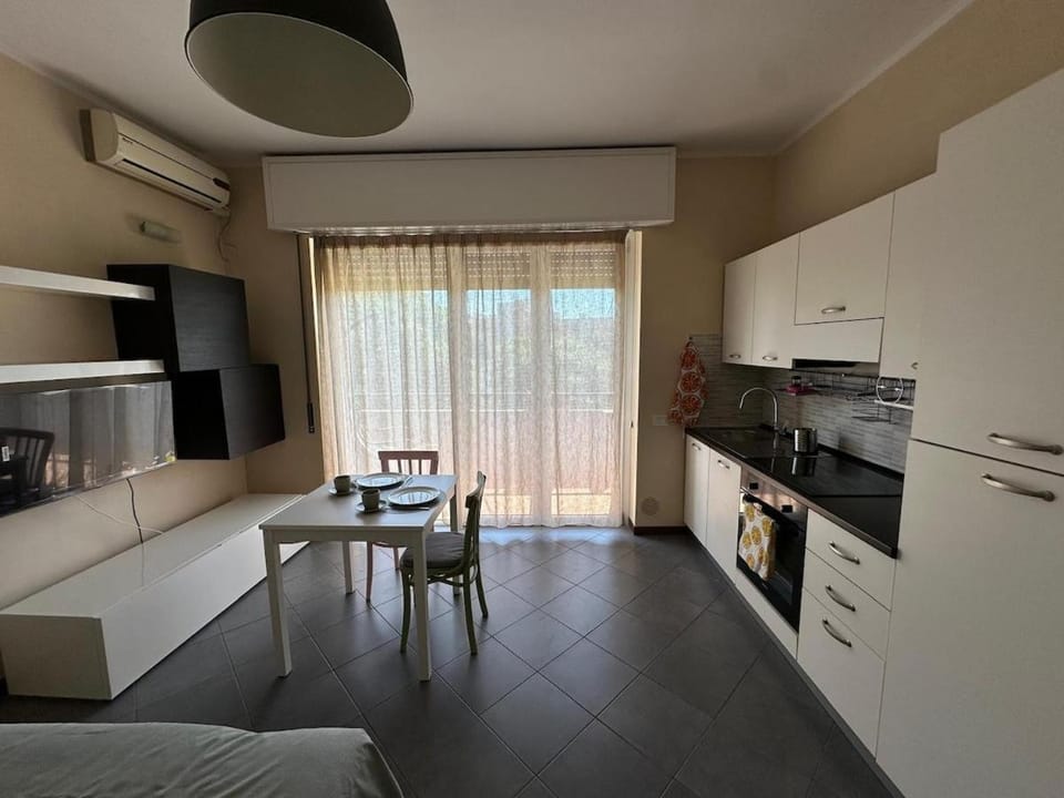 Cozy Navigli studio Apartment in Milan