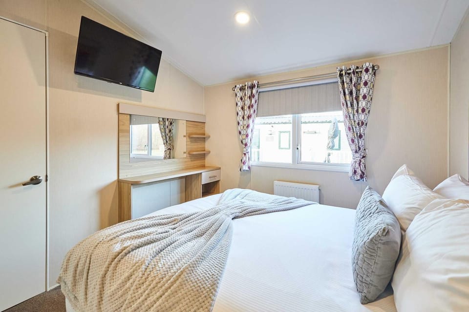 Host and Stay - 421 Wooler Park House in England