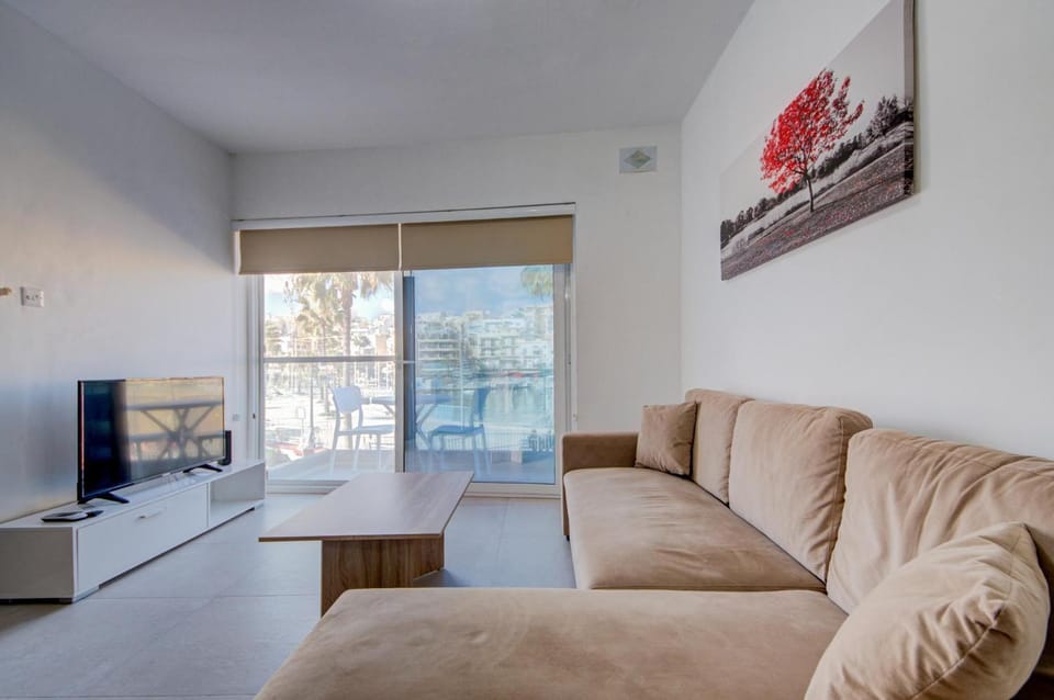 Communal lounge/ TV room, TV and multimedia, Seating area, Evening entertainment
