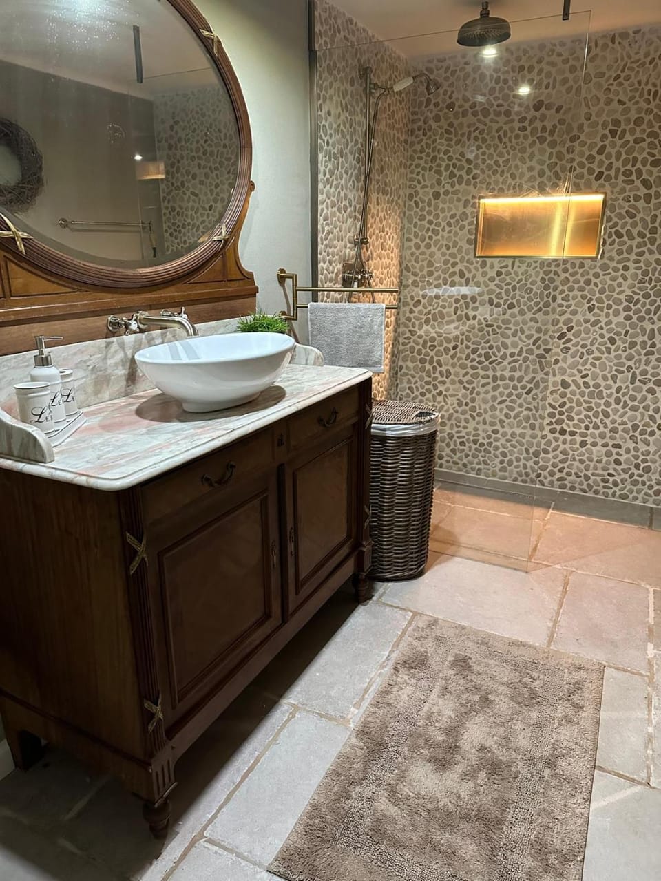 maison Clavita Bed and Breakfast in Flanders
