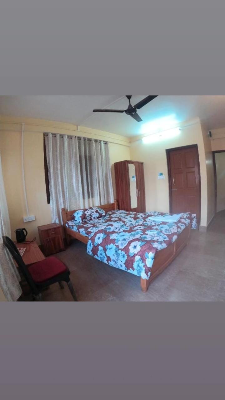 Hotel Pelican Hotel in West Bengal