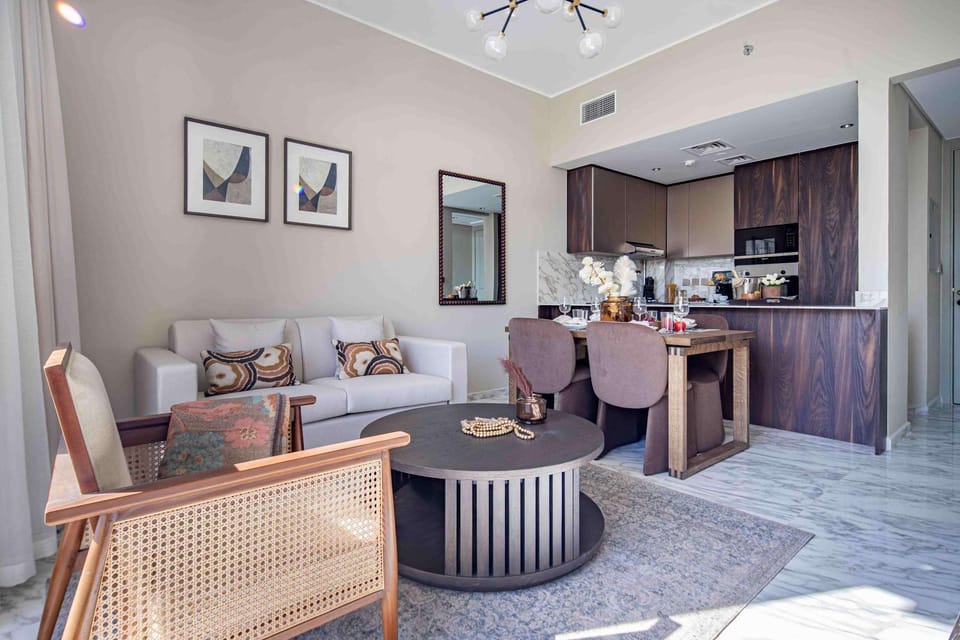 Kitchen or kitchenette, Living room, Dining area