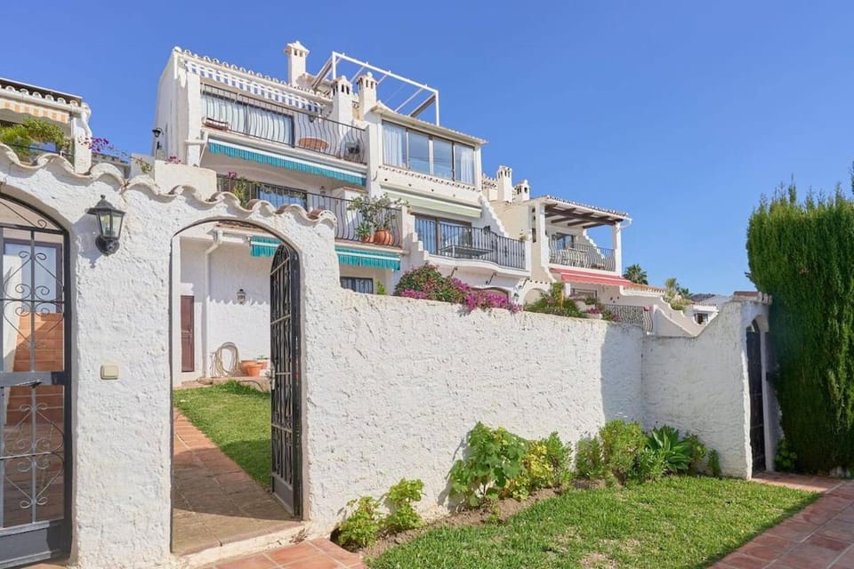 Casa Marazul Capistrano Nerja House in Nerja