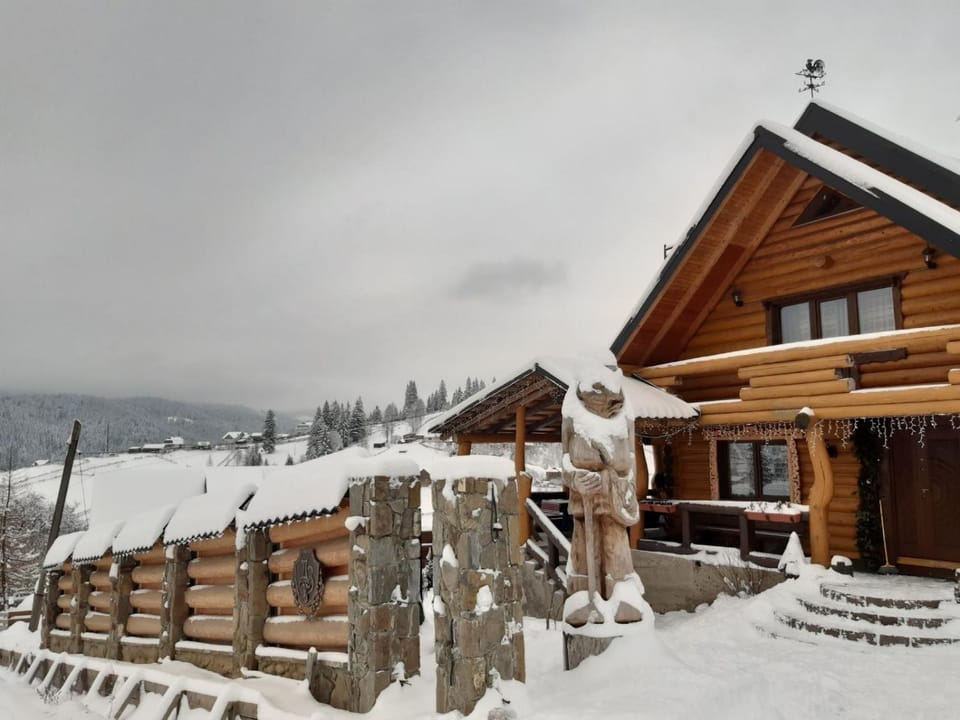 Guest House Dikiy Zrub Vacation rental in Ukraine
