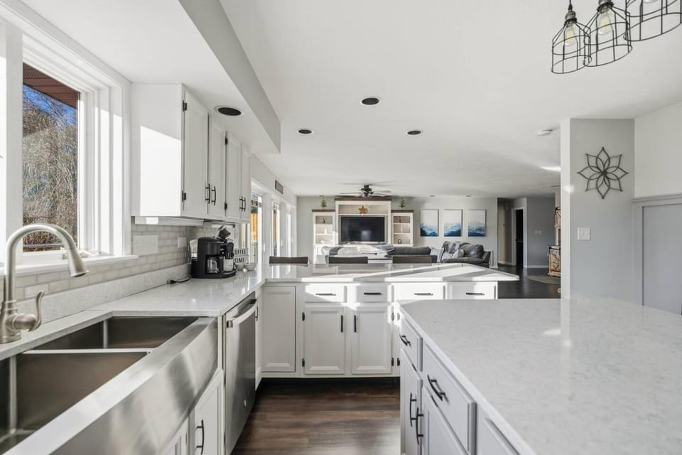 Modern Ranch with Views, Fire Pit & Jungle Gym House in Sevier County