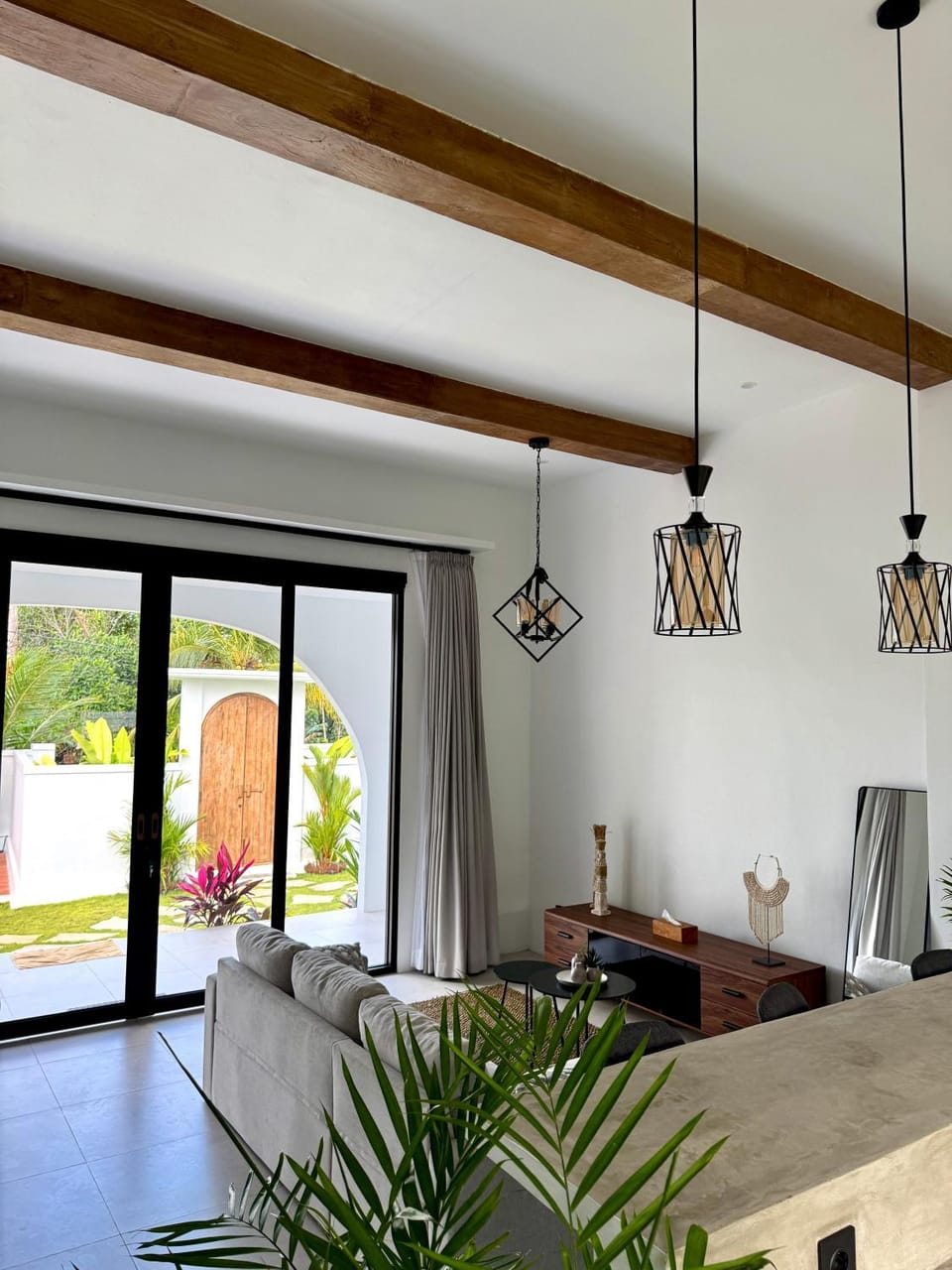 Living room, Photo of the whole room, Seating area