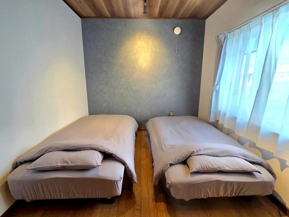 People, Photo of the whole room