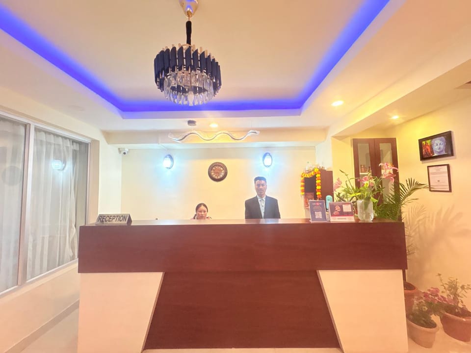 People, Lobby or reception, Lobby or reception, group of guests