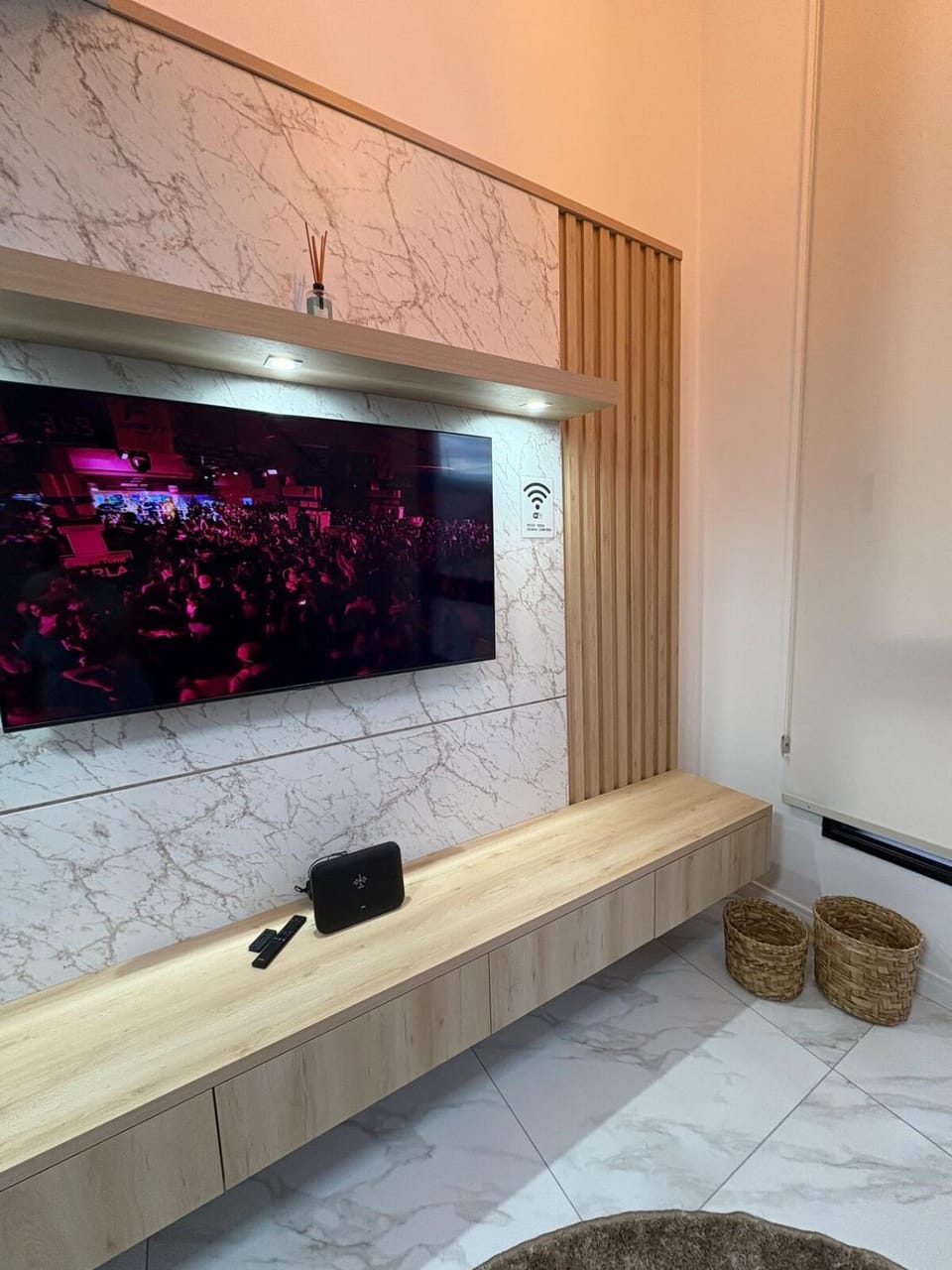 Communal lounge/ TV room