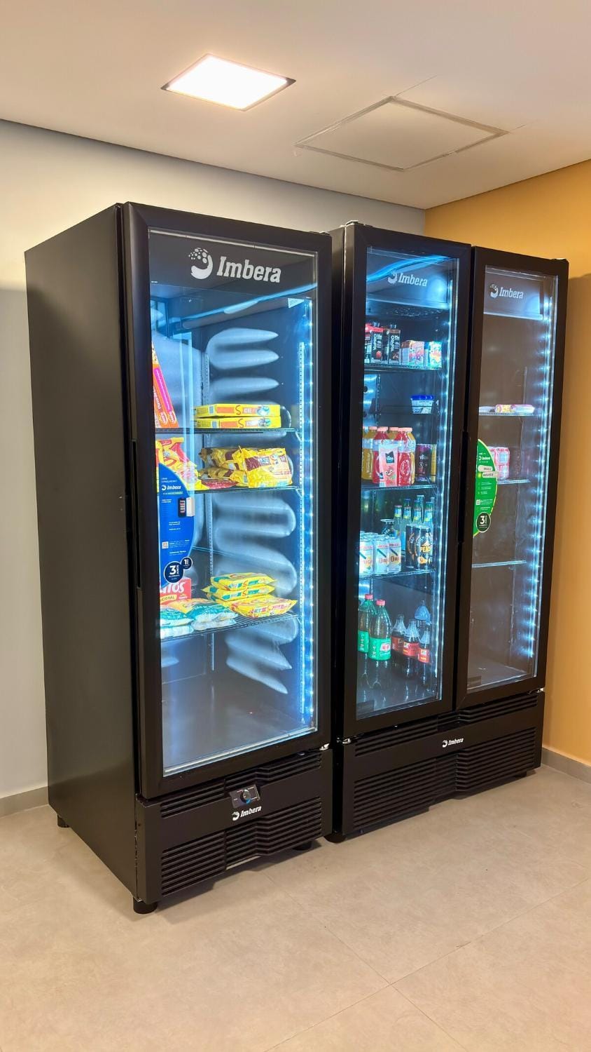 Supermarket/grocery shop, vending machine