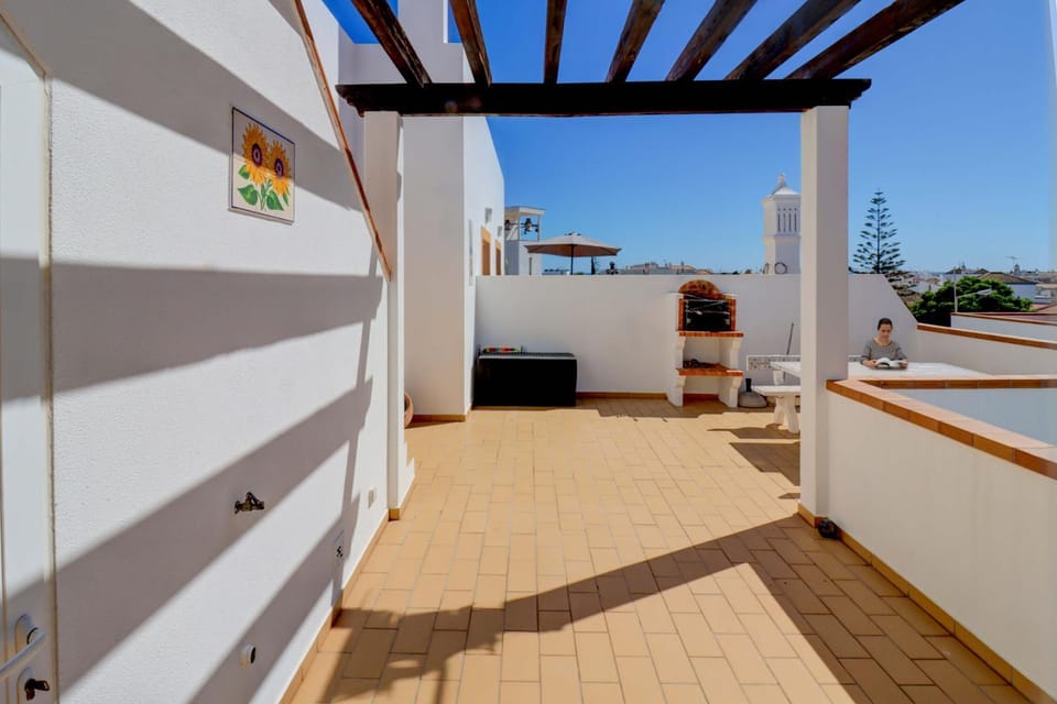 BBQ facilities, Balcony/Terrace
