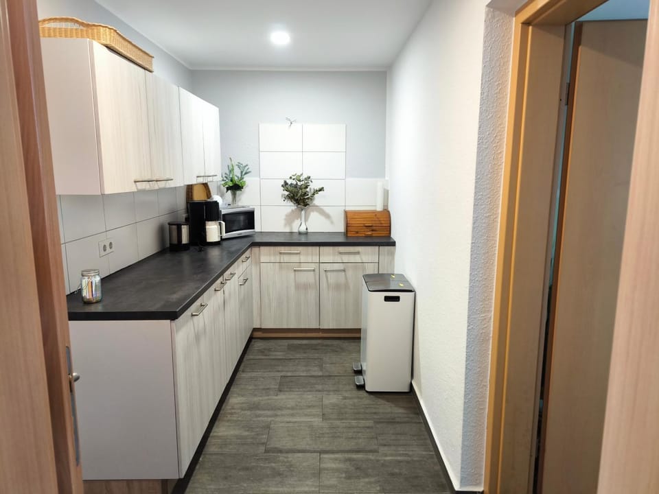 Kitchen or kitchenette, Kitchen or kitchenette