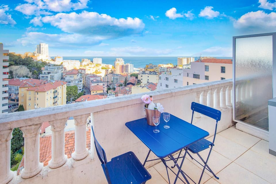 Balcony/Terrace, Dining area, City view, Sea view
