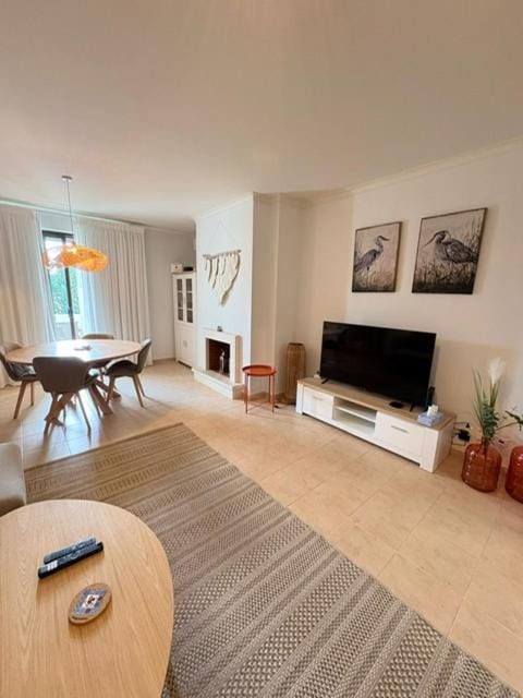 TV and multimedia, Living room