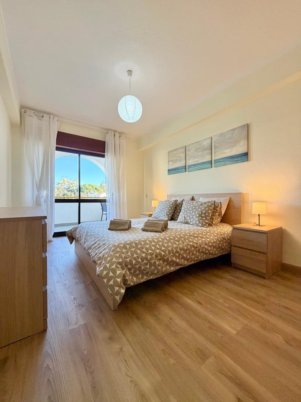 Apt CV - with pool and 200 meters from beach Apartment in Porches