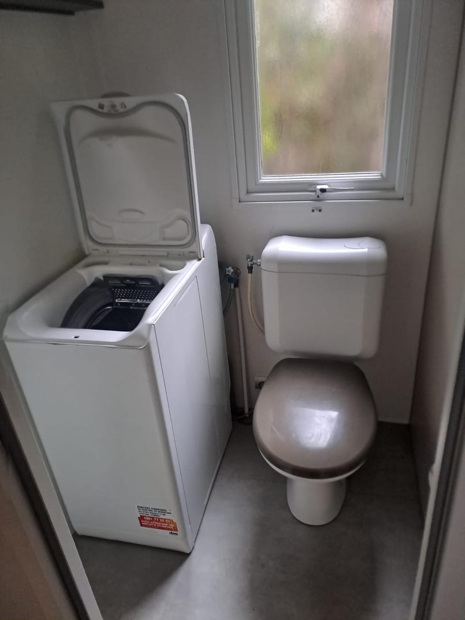 Toilet, Bathroom, washing machine