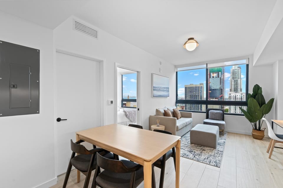 Seating area, Dining area