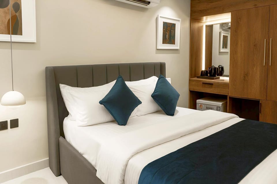 Bed, Bedroom, wardrobe